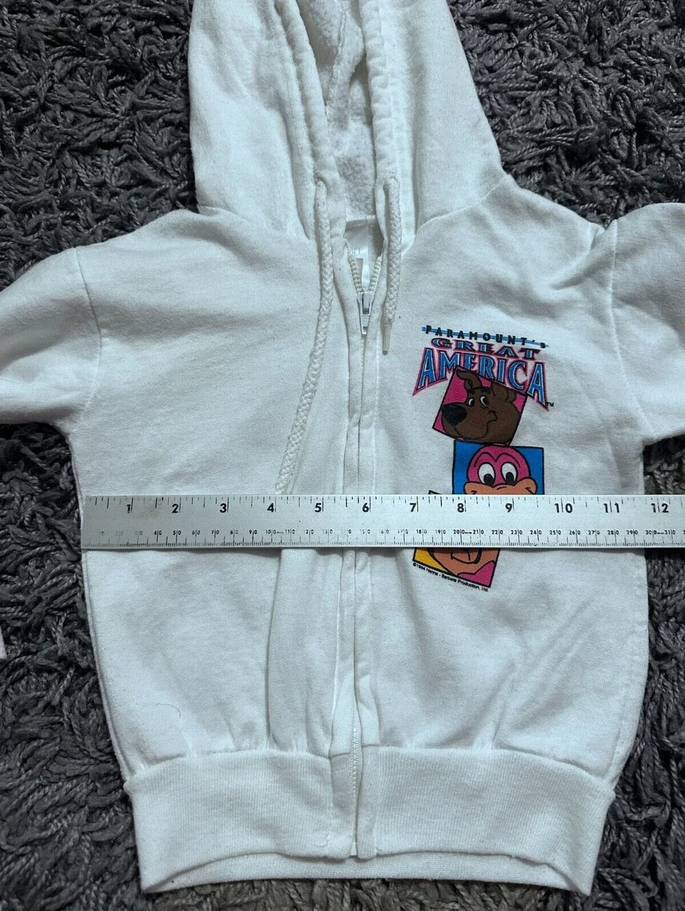 Vintage 1994 Great America Baby Sweater Size 2T Scooby Doo Characters
